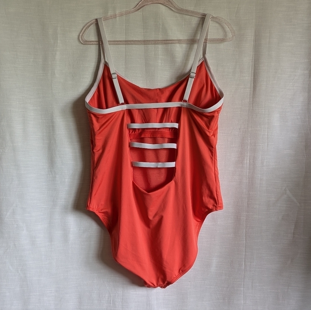 Hurley Coral Ladder Back‎ One Piece - Picture 3 of 9
